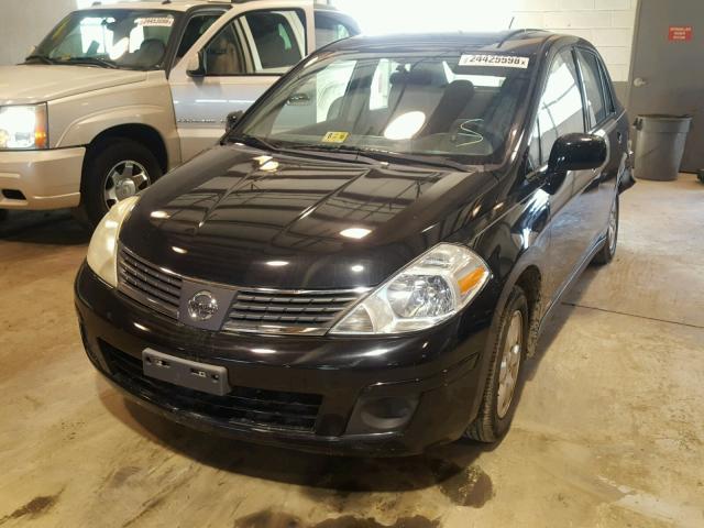 3N1BC11E68L397313 - 2008 NISSAN VERSA S BLACK photo 2