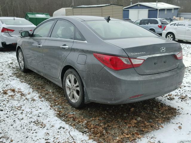 5NPEC4AC0CH443513 - 2012 HYUNDAI SONATA SE GRAY photo 3