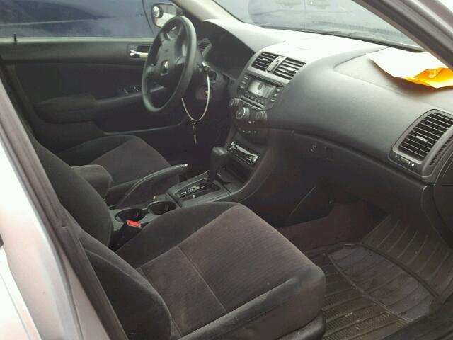 1HGCM56455A810932 - 2005 HONDA ACCORD LX SILVER photo 5