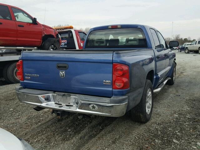 1D7HW48N75S102728 - 2005 DODGE DAKOTA QUA BLUE photo 4