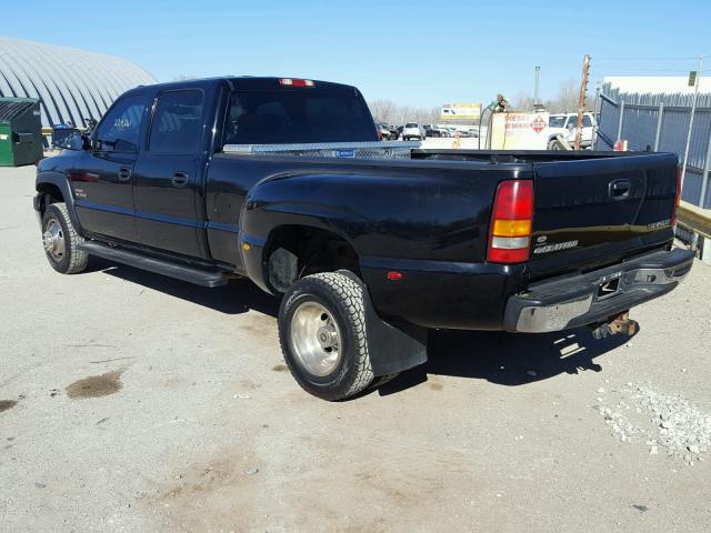 1GCJC33142F214717 - 2002 CHEVROLET SILVERADO BLACK photo 3