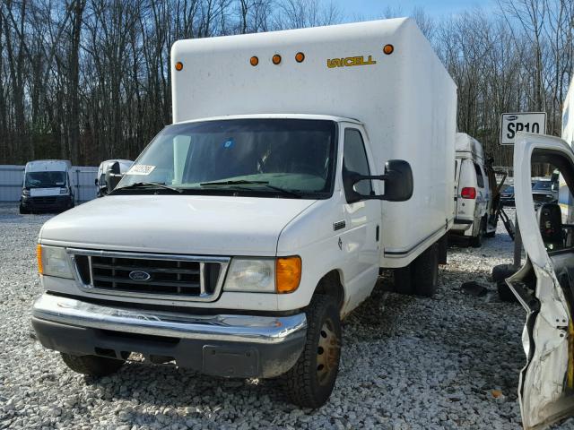 1FDWE35L86DA53798 - 2006 FORD ECONOLINE WHITE photo 2