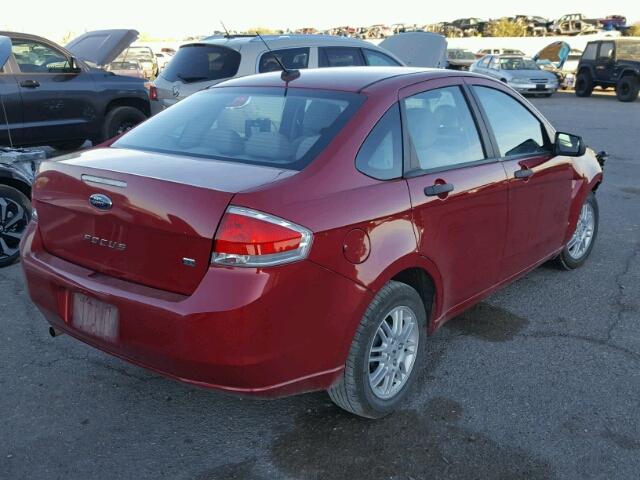 1FAHP3FN7AW280524 - 2010 FORD FOCUS SE RED photo 4