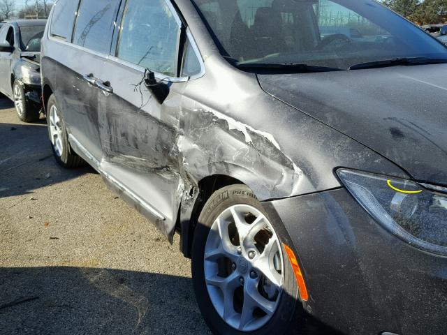 2C4RC1EG1HR653612 - 2017 CHRYSLER PACIFICA T GRAY photo 9