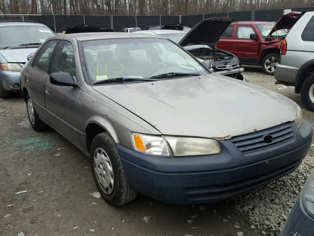 4T1BG22K0WU381182 - 1998 TOYOTA CAMRY CE GRAY photo 1