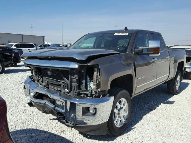 1GC1KWE88FF563481 - 2015 CHEVROLET SILVERADO BROWN photo 2