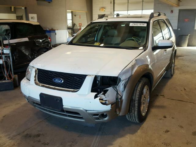 1FMDK05165GA29770 - 2005 FORD FREESTYLE WHITE photo 2