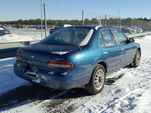 1N4BU31D4VC210063 - 1997 NISSAN ALTIMA XE GREEN photo 4