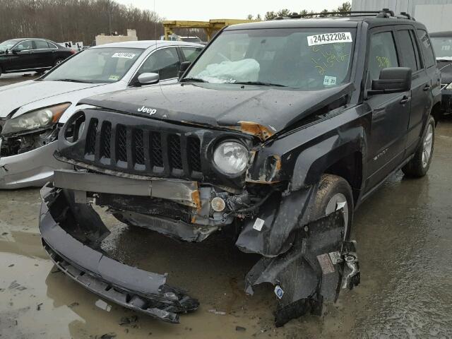 1C4NJRCBXFD121592 - 2015 JEEP PATRIOT LI BLACK photo 2