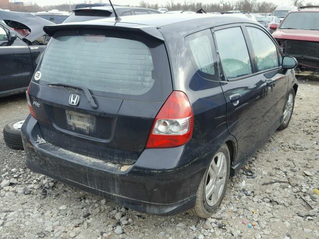 JHMGD37688S007162 - 2008 HONDA FIT SPORT BLACK photo 4