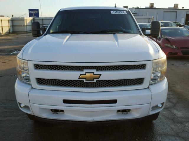 3GCPKSE38BG331818 - 2011 CHEVROLET SILVERADO WHITE photo 9