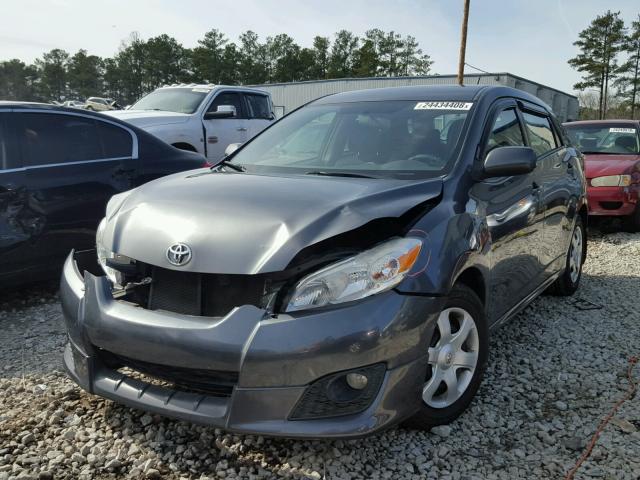 2T1KU4EE8AC364456 - 2010 TOYOTA COROLLA MA GRAY photo 2