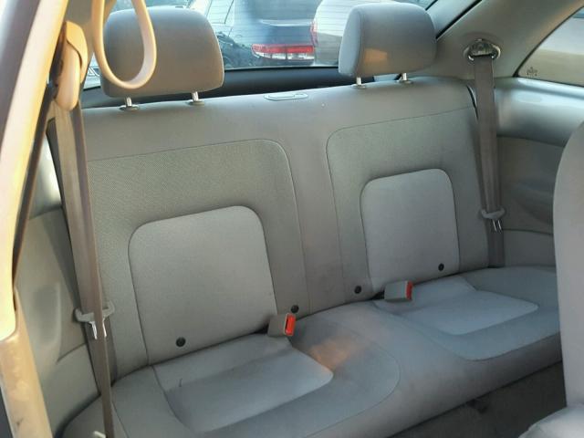 3VWCD31C14M409216 - 2004 VOLKSWAGEN NEW BEETLE 银色 照片 6