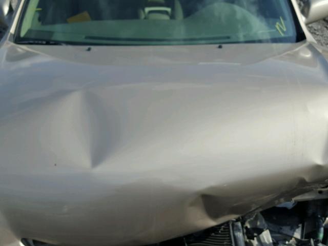 4T1BE32KX2U078397 - 2002 TOYOTA CAMRY LE GOLD photo 7