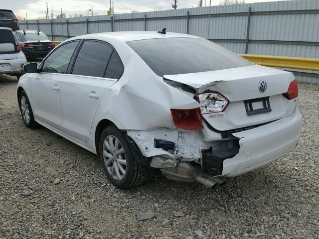 3VWD07AJXEM427866 - 2014 VOLKSWAGEN JETTA SE WHITE photo 3