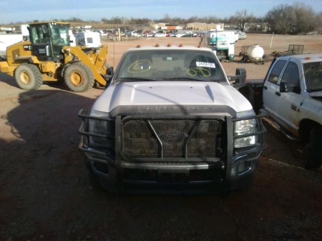 1FD0X5HT2CEC35994 - 2012 FORD F550 SUPER WHITE photo 9