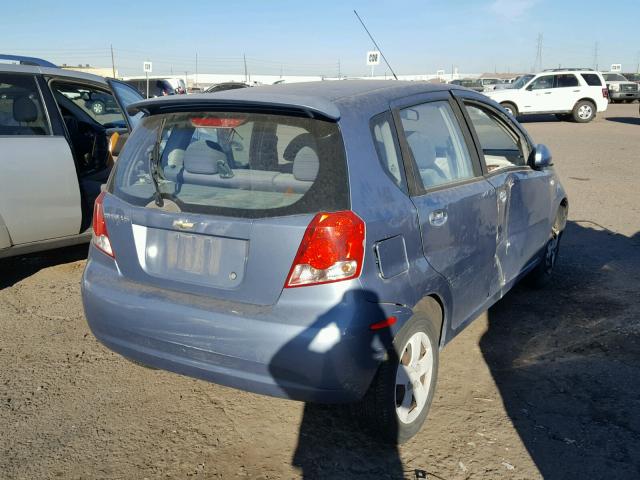 KL1TD66636B672056 - 2006 CHEVROLET AVEO BASE BLUE photo 4