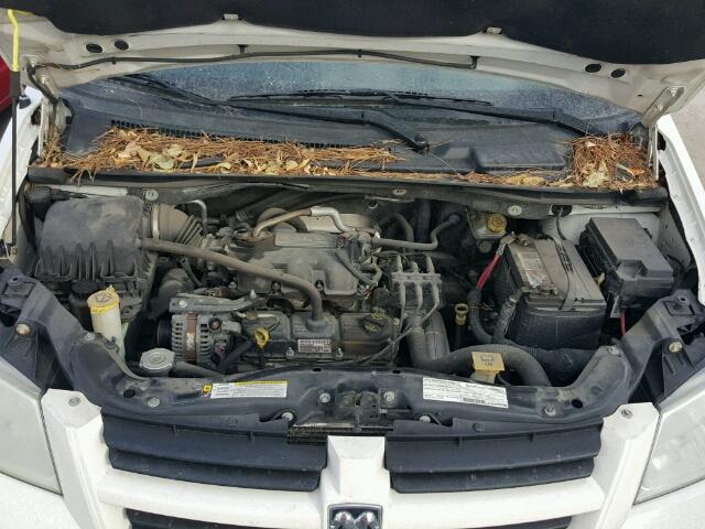 2D8HN44H78R761557 - 2008 DODGE GRAND CARA WHITE photo 7