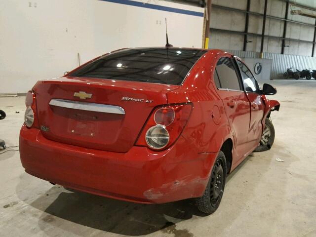 1G1JC5SH0D4166585 - 2013 CHEVROLET SONIC RED photo 4