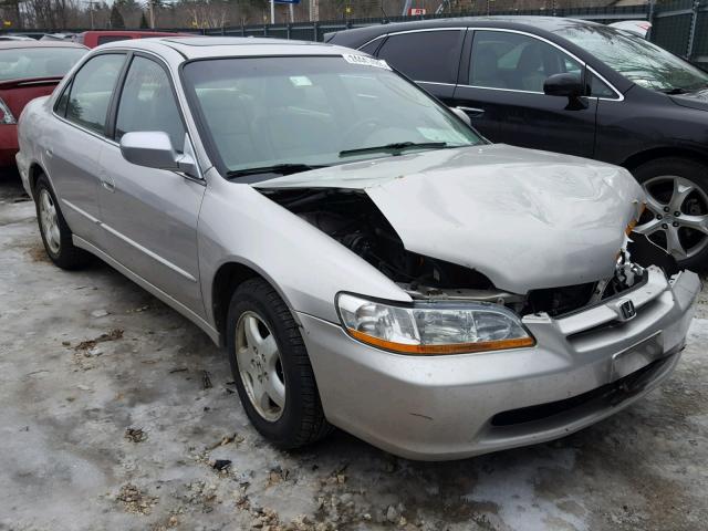 1HGCG1659XA042738 - 1999 HONDA ACCORD EX SILVER photo 1