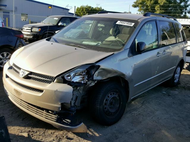 5TDZA23CX5S313308 - 2005 TOYOTA SIENNA CE GOLD photo 2