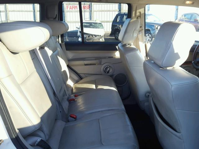 1J8HG58247C647956 - 2007 JEEP COMMANDER WHITE photo 6