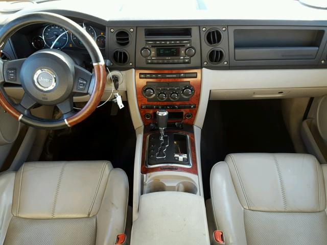 1J8HG58247C647956 - 2007 JEEP COMMANDER WHITE photo 9