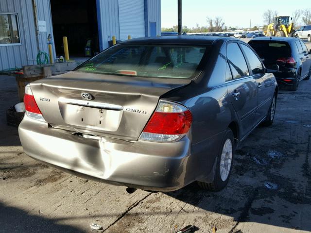 4T1BE32KX5U944331 - 2005 TOYOTA CAMRY LE GRAY photo 4