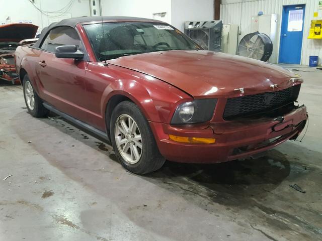 1ZVFT84N575298626 - 2007 FORD MUSTANG MAROON photo 1