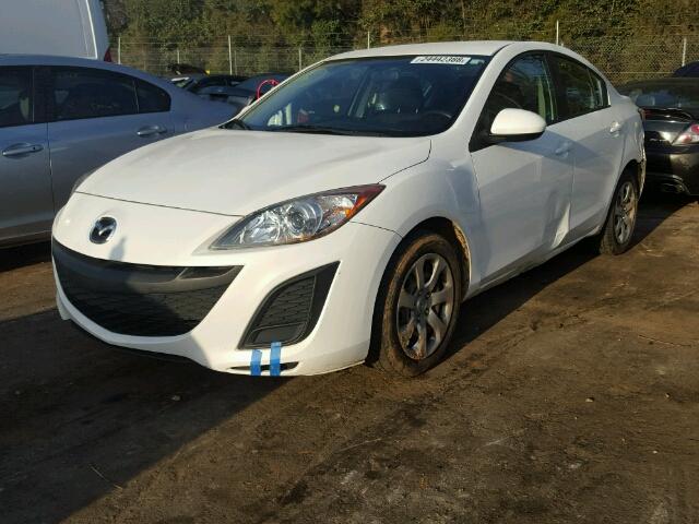 JM1BL1SF1A1342902 - 2010 MAZDA 3 I WHITE photo 2