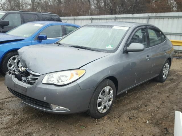 KMHDU4AD9AU830139 - 2010 HYUNDAI ELANTRA BL GRAY photo 2