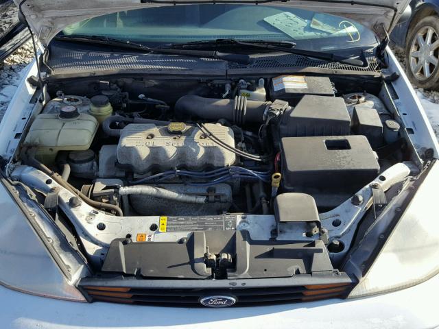 1FAFP34P61W266786 - 2001 FORD FOCUS SE WHITE photo 7