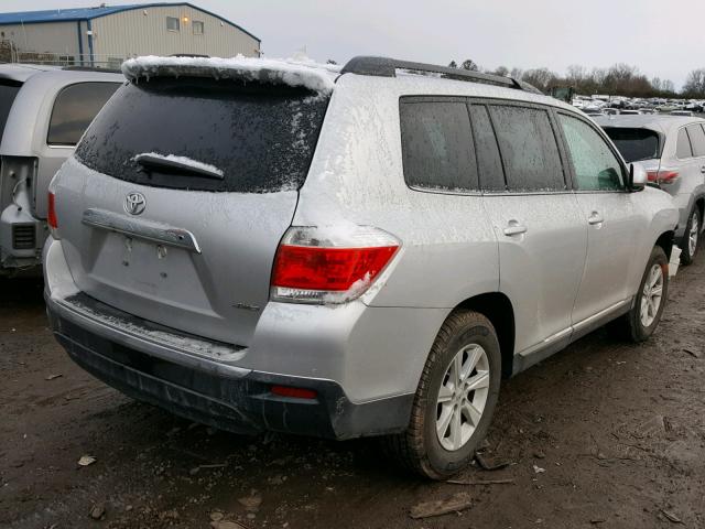 5TDBK3EH5DS267155 - 2013 TOYOTA HIGHLANDER SILVER photo 4