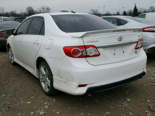 2T1BU4EE0DC107988 - 2013 TOYOTA COROLLA BA WHITE photo 3