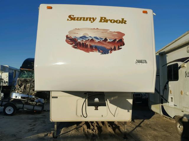 4UBBT0P2351J45858 - 2005 SUNN 5TH WHEEL WHITE photo 7