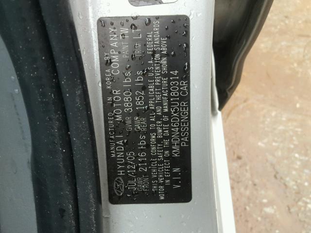 KMHDN46DX5U180314 - 2005 HYUNDAI ELANTRA GL SILVER photo 10