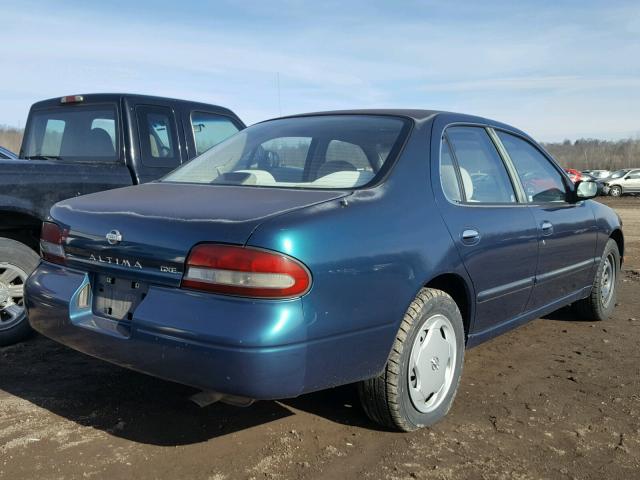 1N4BU31D0SC130593 - 1995 NISSAN ALTIMA XE BLUE photo 4