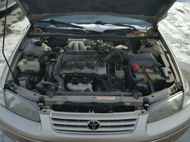 4T1BF22K4XU080287 - 1999 TOYOTA CAMRY LE TAN photo 7