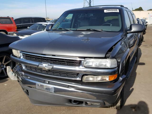 1GNFK16T21J231884 - 2001 CHEVROLET SUBURBAN K GRAY photo 2