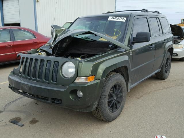 1J8FF28W38D526942 - 2008 JEEP PATRIOT SP GREEN photo 2