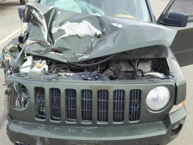 1J8FF28W38D526942 - 2008 JEEP PATRIOT SP GREEN photo 7