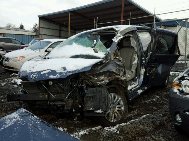 5TDYK3DC0ES520254 - 2014 TOYOTA SIENNA XLE BLUE photo 2