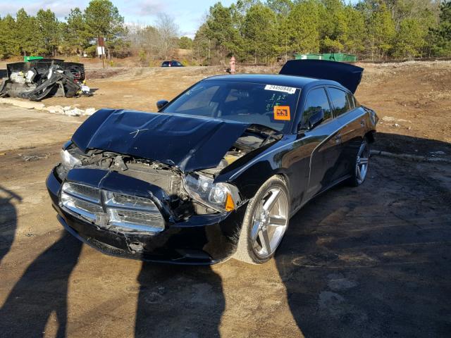 2C3CDXBG0DH529569 - 2013 DODGE CHARGER SE BLACK photo 2