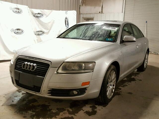 WAUDH74FX6N141183 - 2006 AUDI A6 3.2 QUA SILVER photo 2