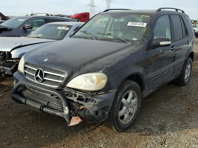 4JGAB75E42A309426 - 2002 MERCEDES-BENZ ML 500 BLACK photo 2