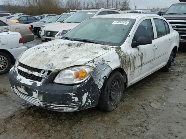 1G1AK52F257637234 - 2005 CHEVROLET COBALT WHITE photo 2