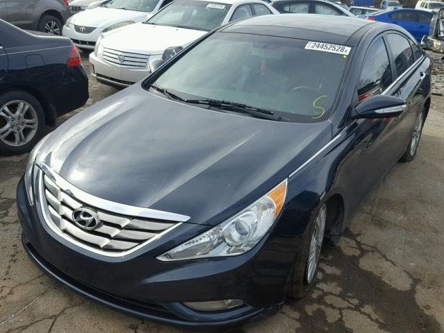 5NPEC4AC9DH576286 - 2013 HYUNDAI SONATA SE BLUE photo 2