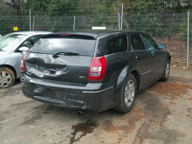 2D4FV47V77H713135 - 2007 DODGE MAGNUM SXT GRAY photo 4