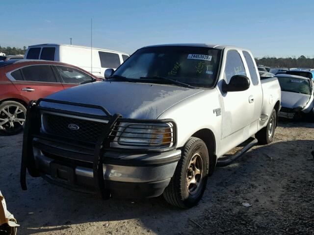 1FTZX07W8WKB59973 - 1998 FORD F150 SILVER photo 2