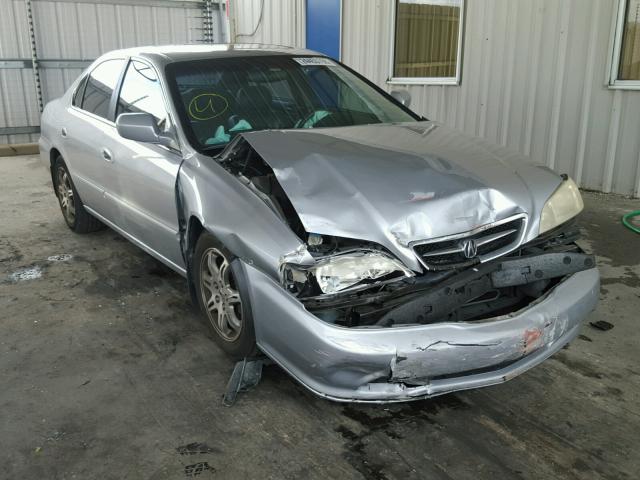 19UUA566X1A023046 - 2001 ACURA 3.2TL SILVER photo 1